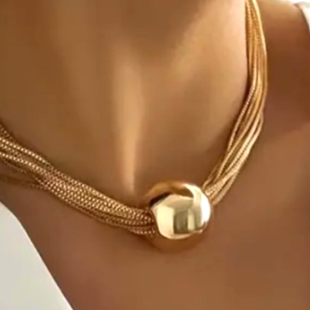 ❌Price Drop ❌Brand  New Gold Polished Brass Choker.